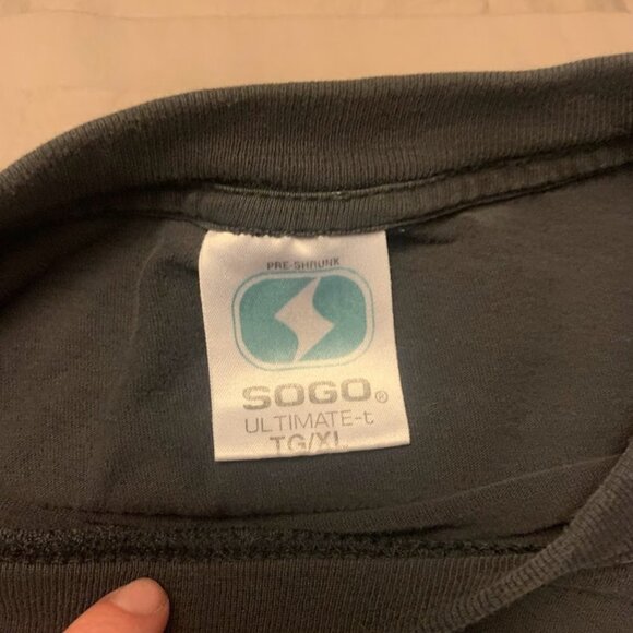 Labour Day Edmonton Eskimo Vs Calgary Stampeders Vintage Shirt Size XL - Picture 4 of 11